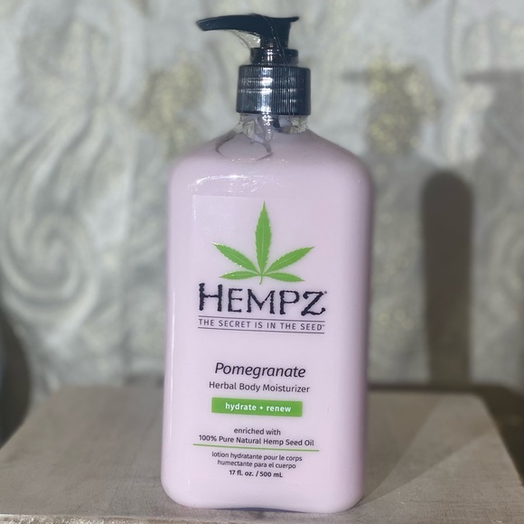 ⚡️Hempz Lotion - Pomegranate - Picture 1 of 4